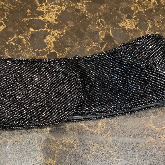 Le Regale Vintage black seed bead Velcro belt 33.5” long! Velcro closure adj. - Picture 11 of 11
